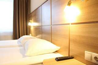 Гостиница Охтинская Санкт-Петербург Стандарт с видом на Неву-5