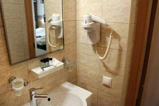 Гостиница Охтинская Санкт-Петербург Стандарт с видом на Неву-9